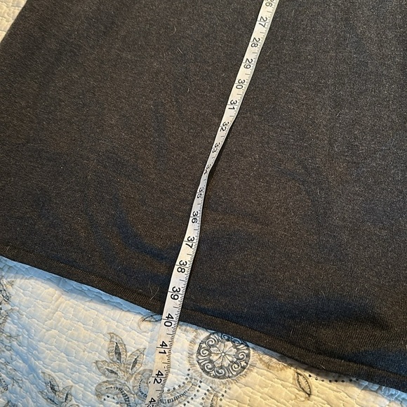 Elegant Charcoal Gray and White Floral Sweater Dress - Picture 8 of 8